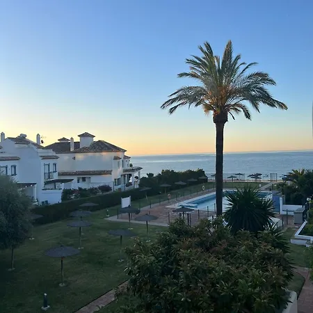 Bed & Breakfast Bahia De 151 Estepona